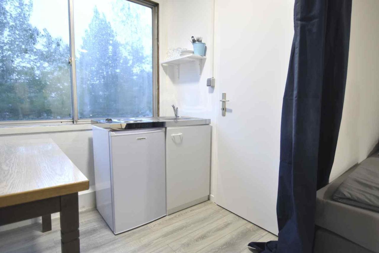Apartment Monteurzimmer Mit Pantry-küche In Köln
